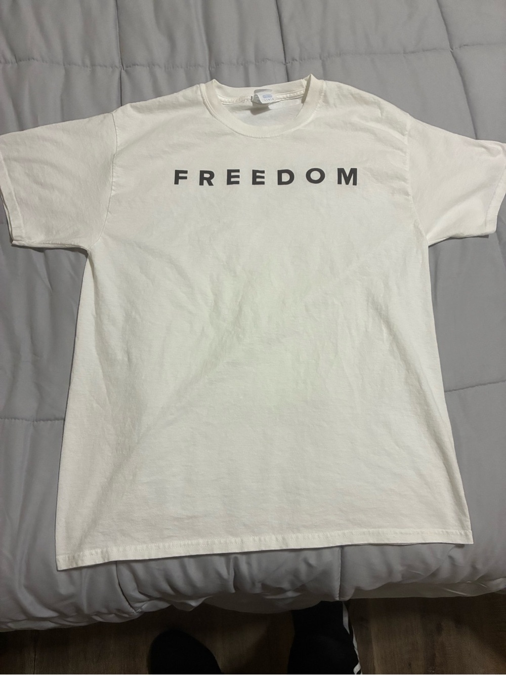 Freedom Graphic Crewneck T-Shirt - White